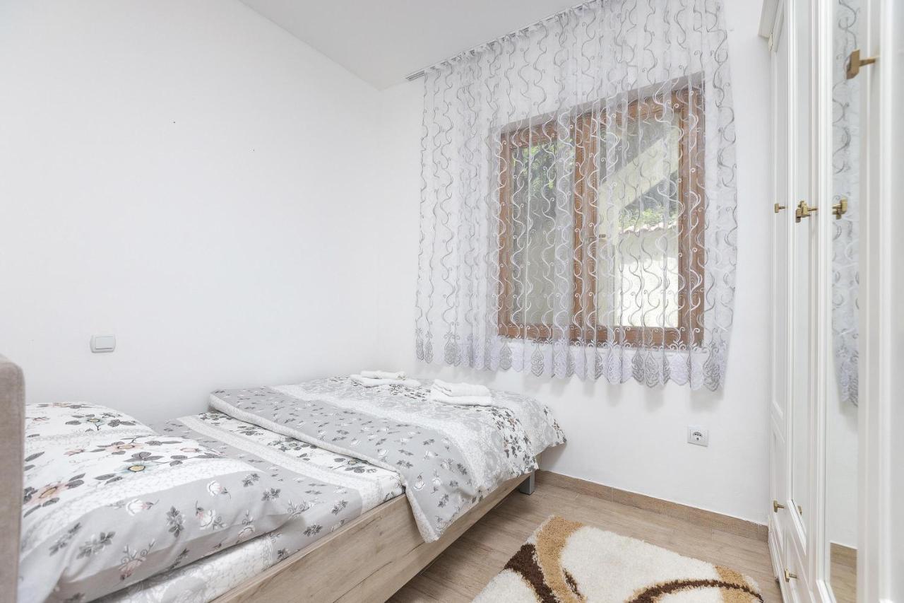 Muo Sea Front Apartments Kotor Exteriér fotografie