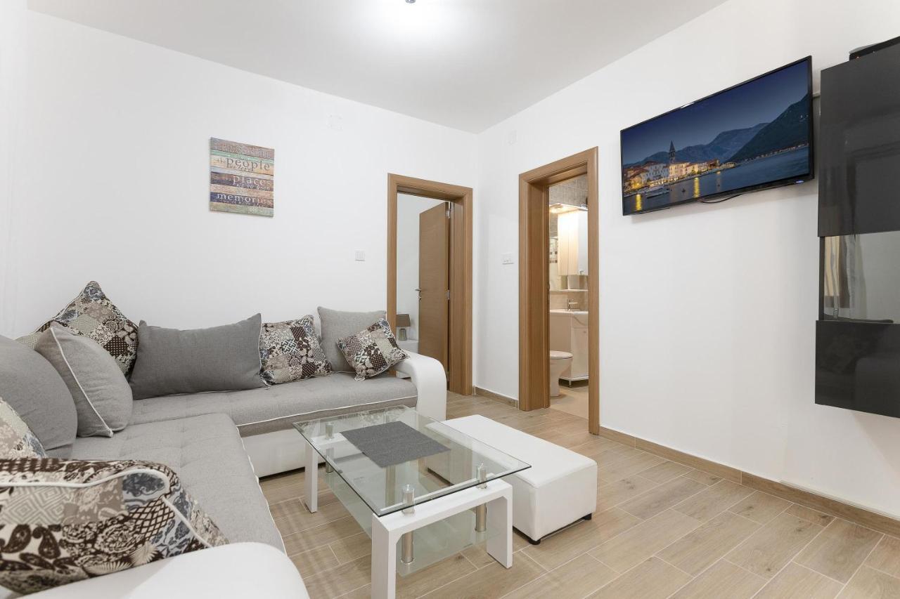 Muo Sea Front Apartments Kotor Exteriér fotografie